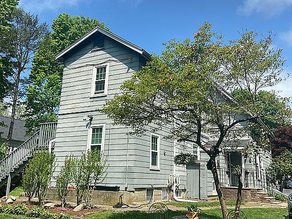 5th image of 375 Lincoln St