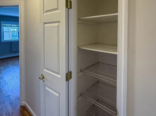 513 Avenue C image 15 of 27