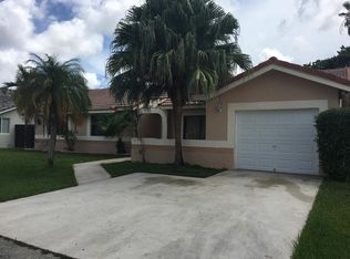 15612 SW 55th Ter, Miami, FL 33185