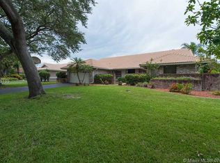 9029 NW 51st Pl, Coral Springs, FL 33067