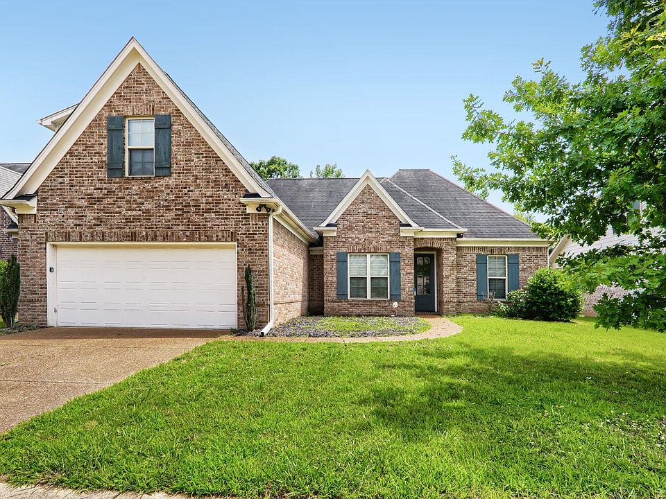 1st image of 7905 Country Lake Dr