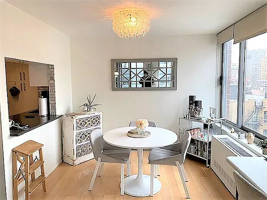 Rented by Corcoran | media 25