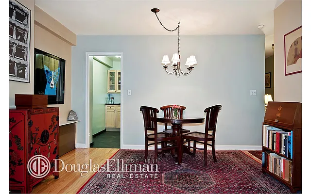 Sold by Douglas Elliman | media 14