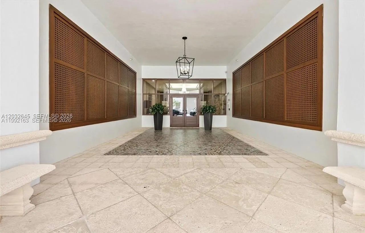 2 bed, 932 sqft, $3,500 — Photo 4