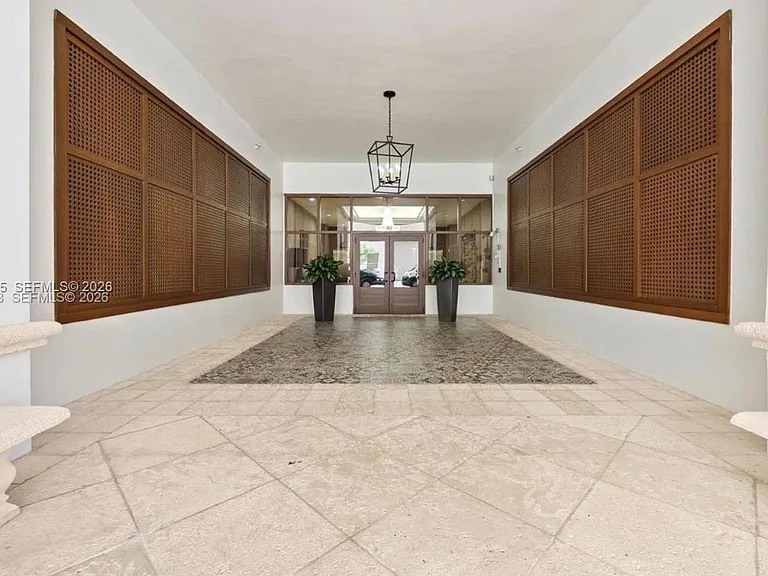 357 Almeria Ave #802 — Photo 4