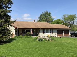 6 Cove Ct, Glenwood, NJ 07418