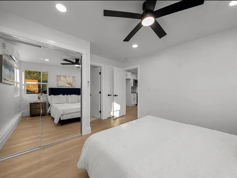 7120 Stanford Ave — Photo 6