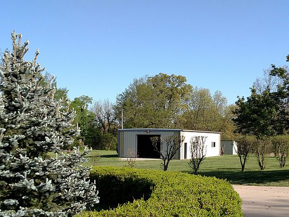Hoops spruce, barn, shed