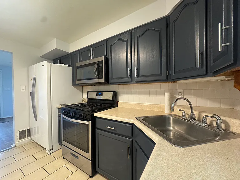 320 Dorothy Dr — Photo 4