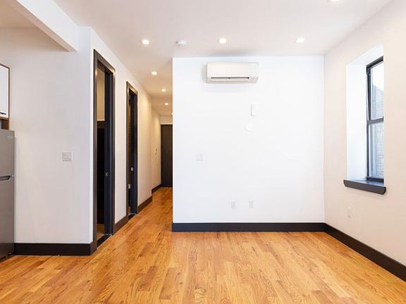 4th image of 2621 Newkirk Ave #3C