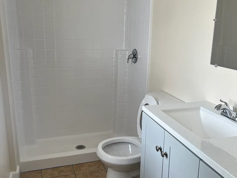 233 E Garfield Ave #6 — Photo 5