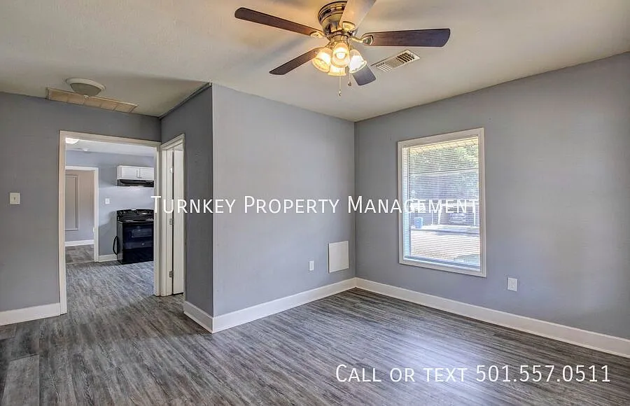 1502 Sycamore St, Unit B — Photo 4
