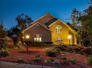 306 Webster Glen Ct, Saint Louis, MO 63119