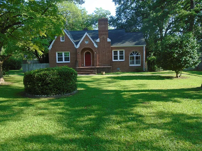 308 Harris Ave — Photo 3
