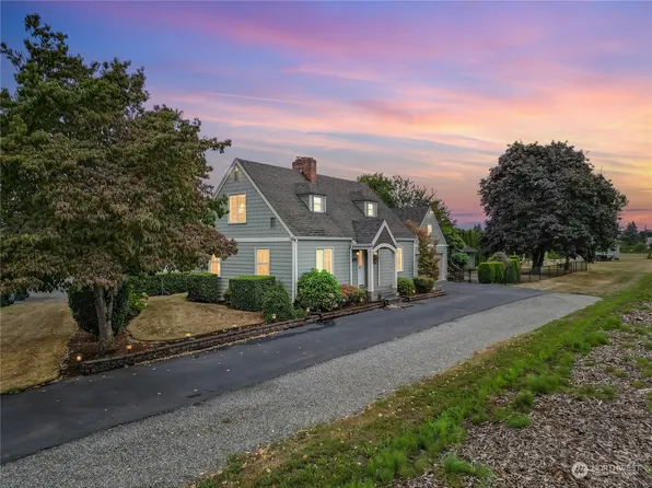 2217 Tacoma Road E, Puyallup, WA 98371