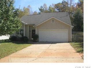 19 Black St, Lowell, NC 28098