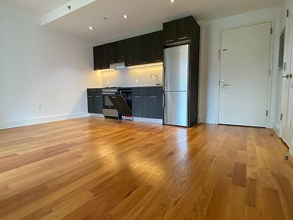 2nd image of 159 Meserole St #503I