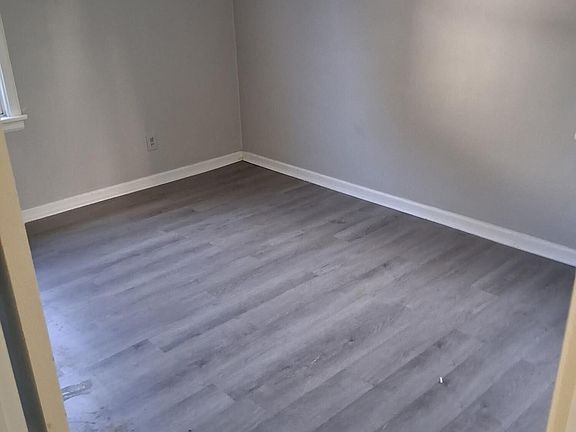 4th image of 4514 Vermaas Ave