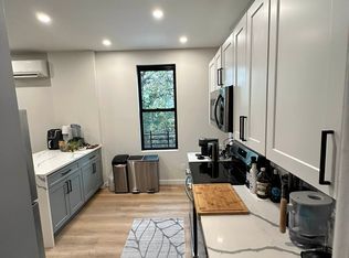 23-89 37th St #2, Astoria, NY 11105