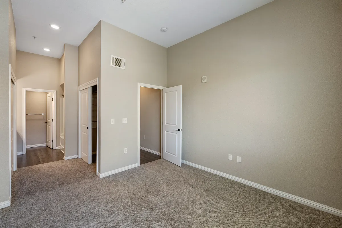 Building Photo - Canyon Ridge at Napa Junction