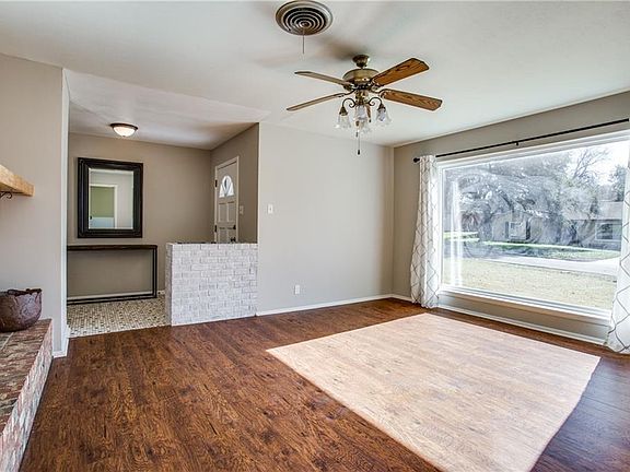3rd image of 3812 Wedgway Dr