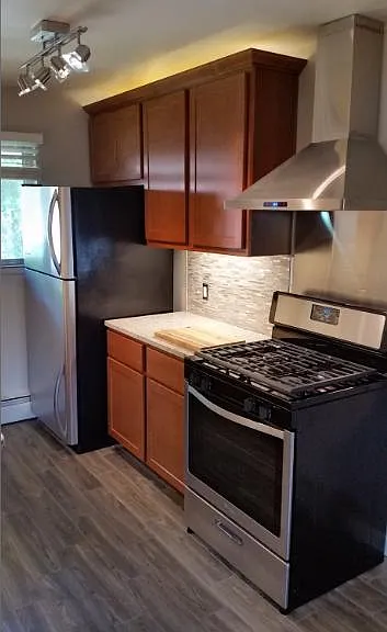 312 Prospect Ave NE #11 — Photo 1