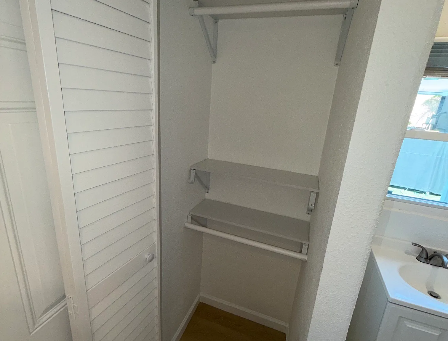 Studio, 200 sqft, $1,350 — Photo 4