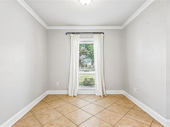 3rd image of 4820 Jasper St
