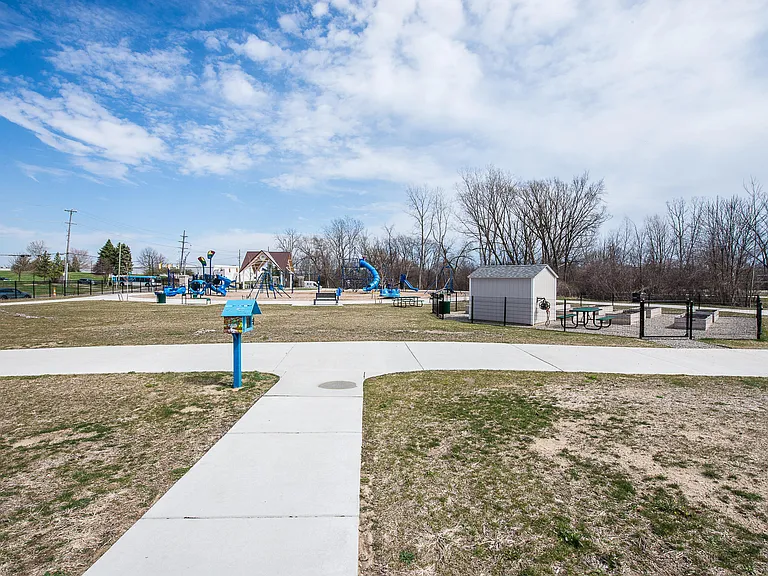 2150 Park Dr — Photo 36
