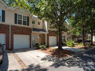 10747 Essex Hall Dr, Charlotte, NC 28277