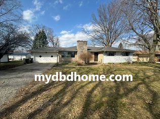 8911 Stellhorn Rd, Fort Wayne, IN 46815