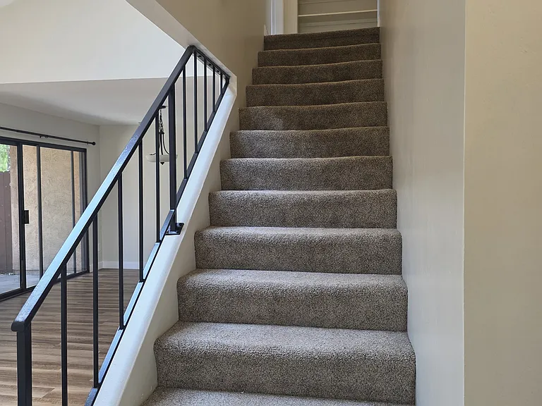 5080 Lambert Ln — Photo 6
