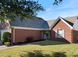 2814 Rutherford Dr, Southaven, MS 38672