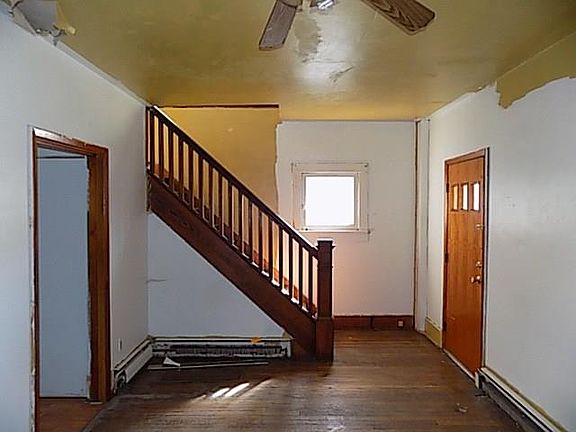 4th image of 1220 Woodmont Ave