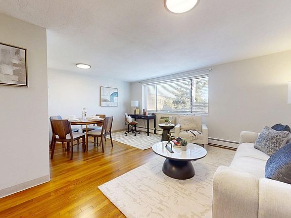 2nd image of 20 Riverside St APT 2-3