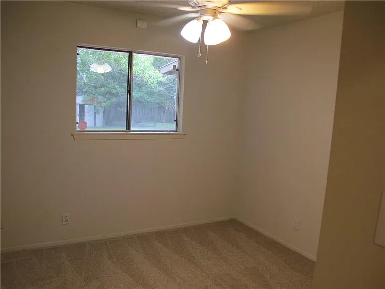 1213 S Meadows Dr — Photo 6
