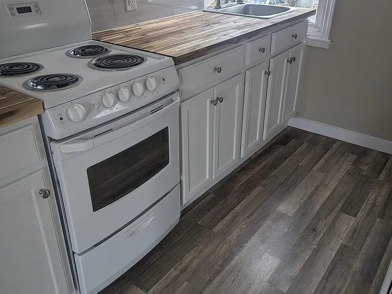 14 N Front St #UPPER — Photo 18