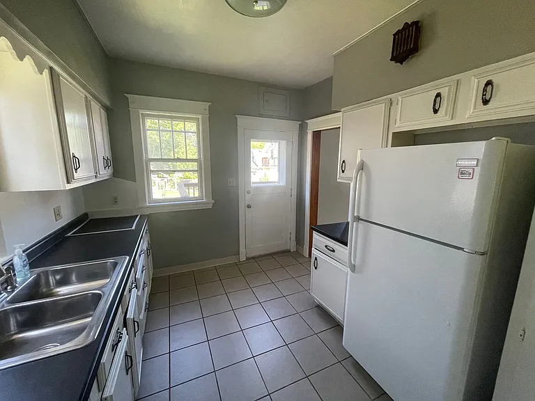 1010 N 13th Ave E — Photo 8