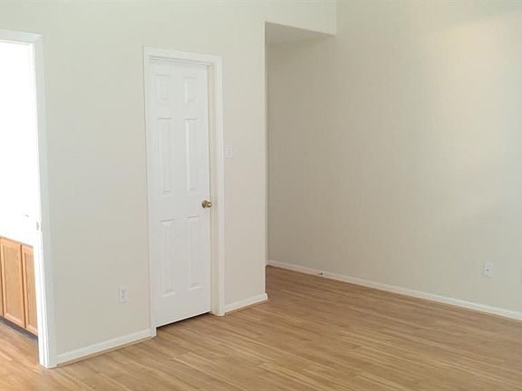 4th image of 5927 Shining Leaf Ct