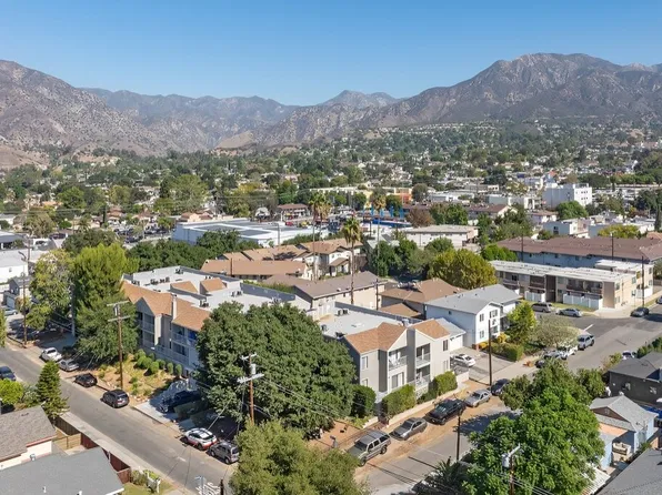10418 Scoville Ave, Sunland, CA 91040