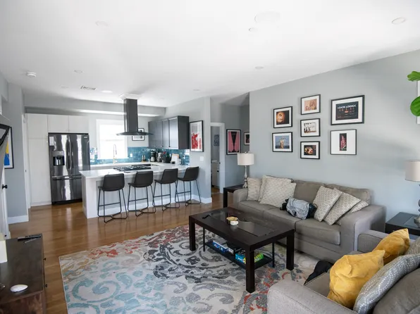64 Armandine St Unit 3, Boston, MA 02124