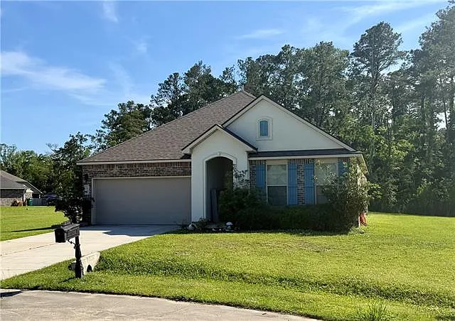 18158 Logan Ct — Photo 1