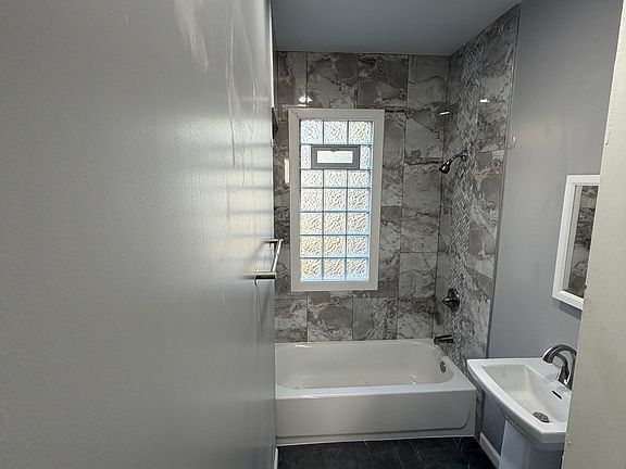 4th image of 3413 W Vine St #1