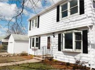 11 Florence Rd, Peabody, MA 01960