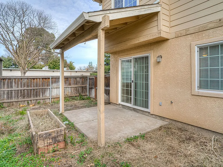 960 Myrtle Ave — Photo 26
