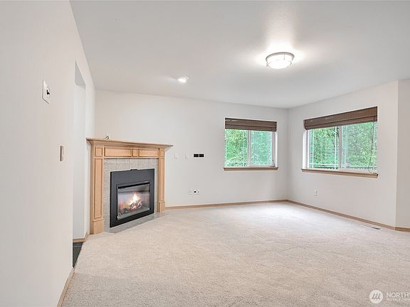 3rd image of 9430 NE 181st Lane