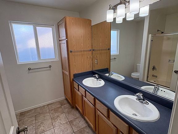 4th image of 429 N Amador St