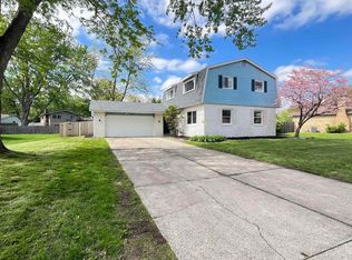 1655 Brookwood Dr, Elkhart, IN 46514