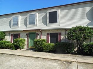 2901 Helena Ave, Nederland, TX 77627