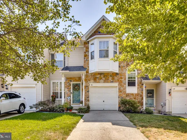 90 Hastings Ln, Hainesport, NJ 08036